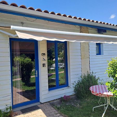 La Cadournaise Bed and Breakfast Saint-Seurin-de-Cadourne Exteriör bild