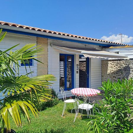 La Cadournaise Bed and Breakfast Saint-Seurin-de-Cadourne Exteriör bild