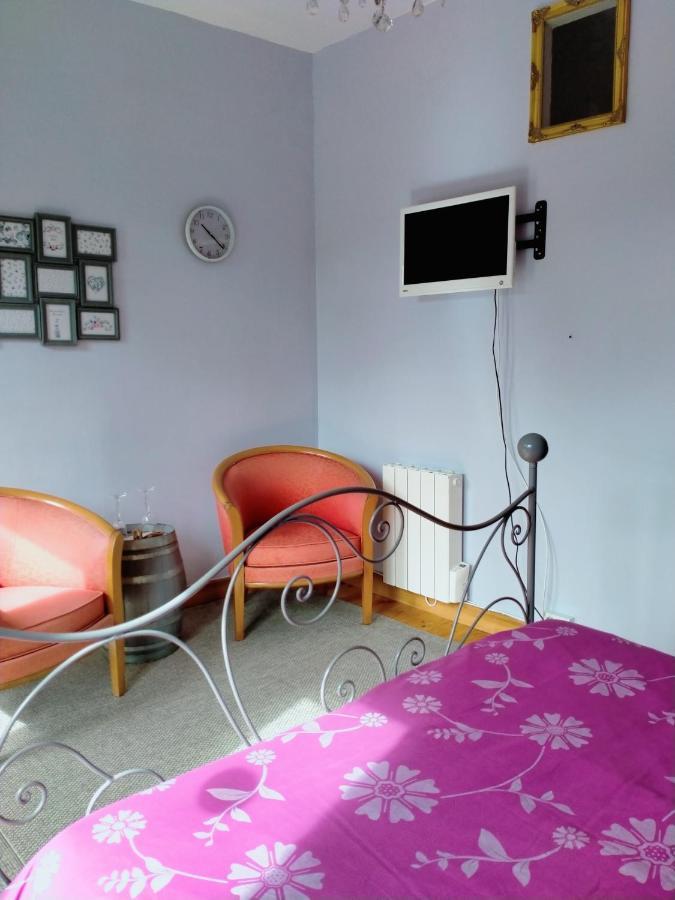 La Cadournaise Bed and Breakfast Saint-Seurin-de-Cadourne Exteriör bild