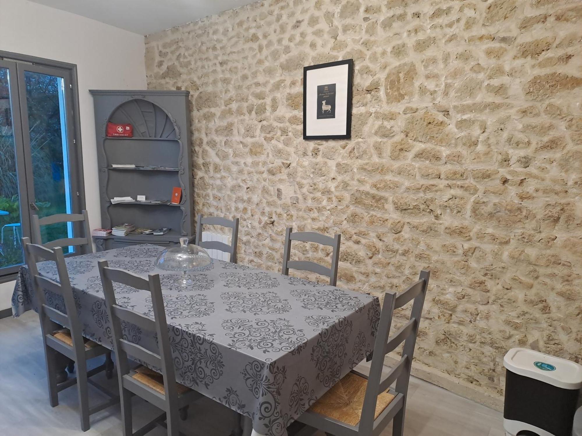 La Cadournaise Bed and Breakfast Saint-Seurin-de-Cadourne Exteriör bild
